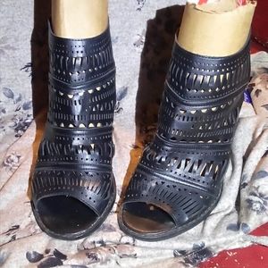 Olivia Miller Heeled Peep Toe Sandals